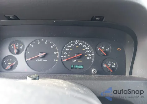 2000 Jeep Grand Cherokee Laredo from USA, damaged, VIN 1J4GW48N8YC347617